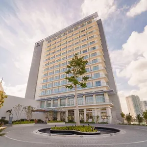 5* Hotel Renaissance & Marina