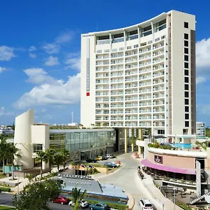 4* Hotel Krystal Urban & Club